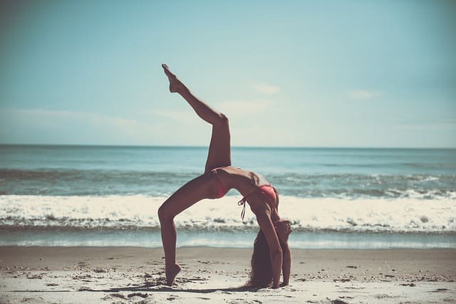 10 Beginner Yoga Poses