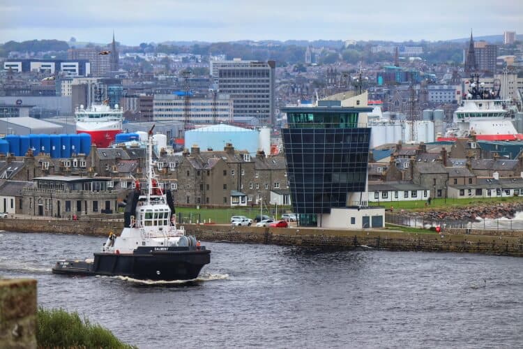 studying in aberdeen