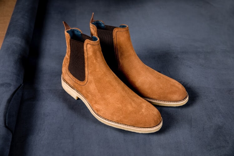 how to wear chelsea boots