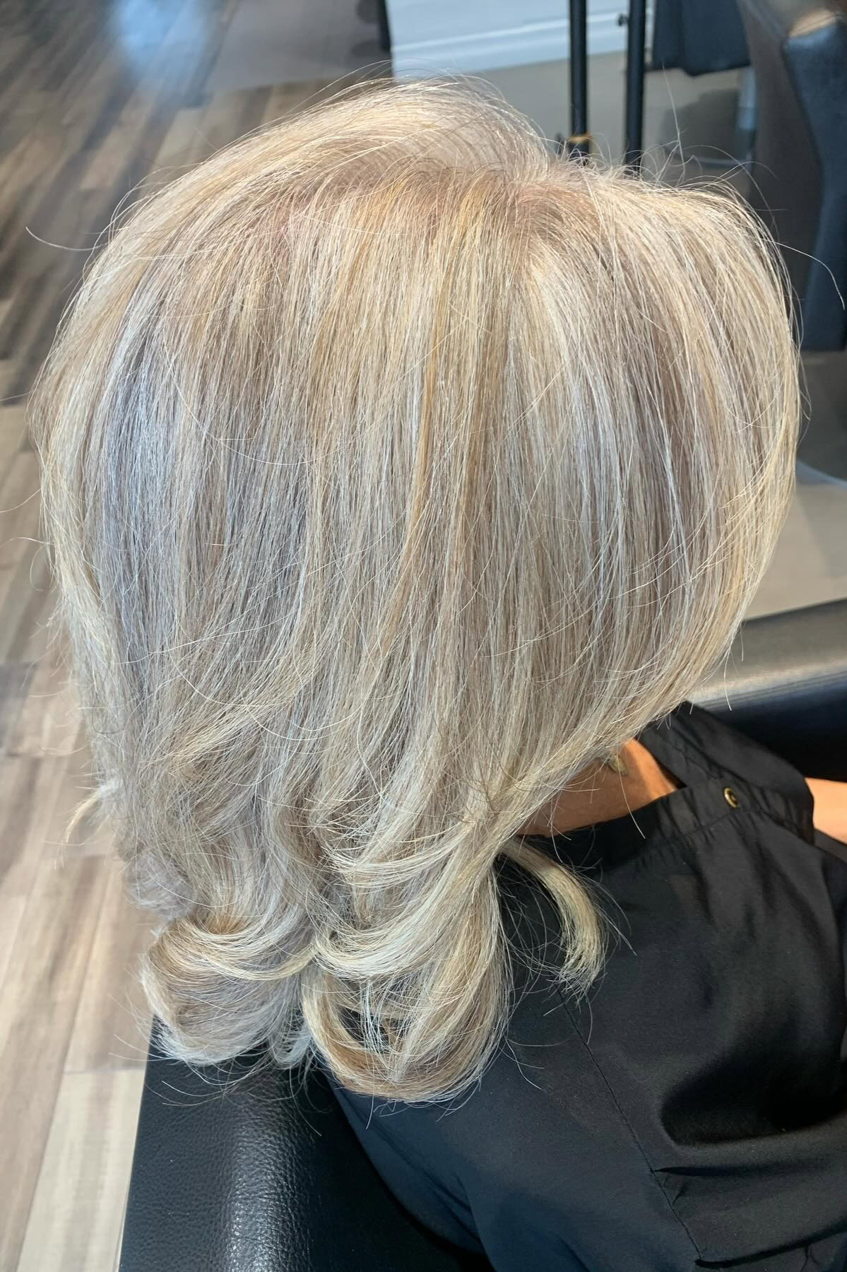 25+ Gorgeous Blonde Grey Blending Ideas You Have To See NOW - Flo's Blog