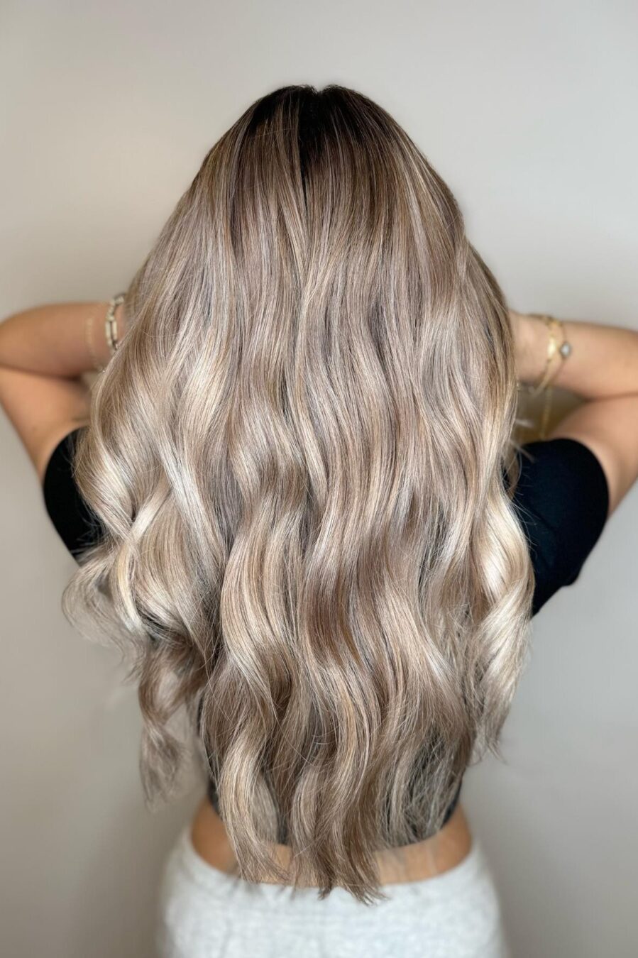 Beautiful Over Toned Hair Scene in HD Beautiful Over Toned Hair Scene in HD