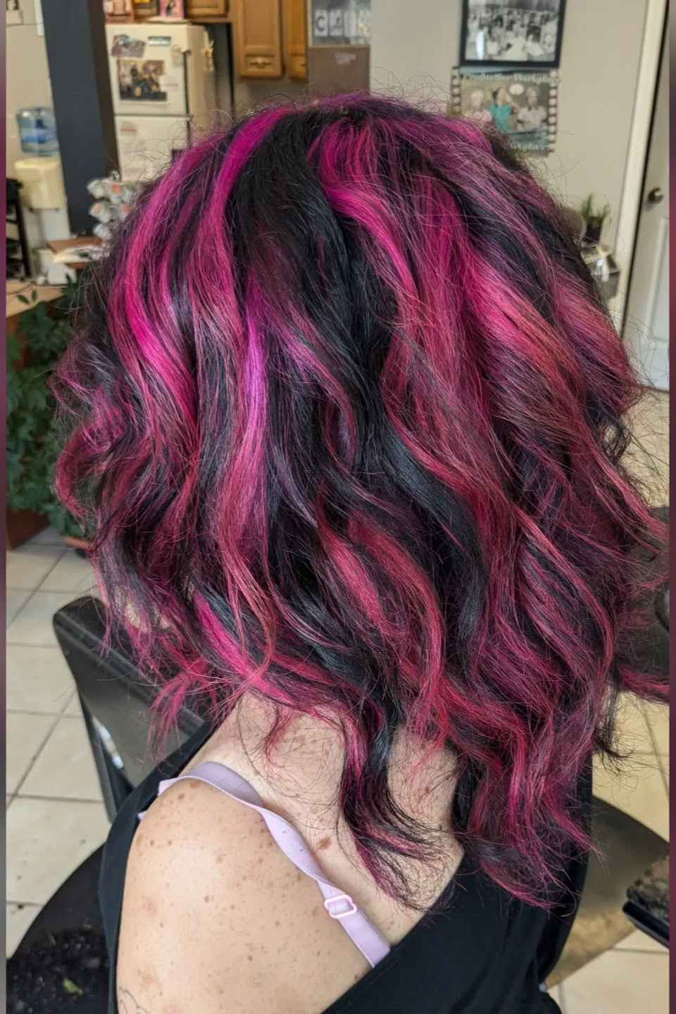 25+ Pink Highlights Ideas for Blonde, Brown, and Black Hair
