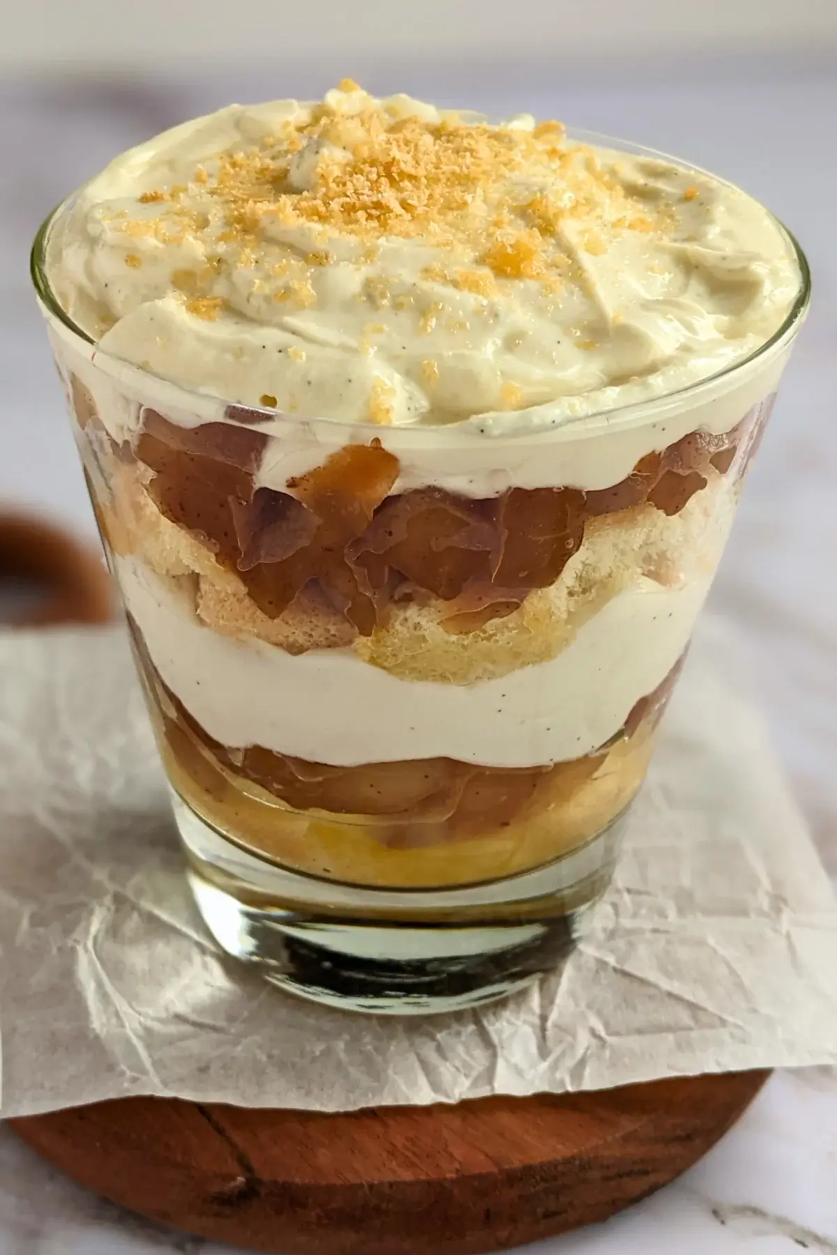 Apple tiramisu - Layered apple tiramisu dessert with creamy mascarpone and Greek yogurt filling.